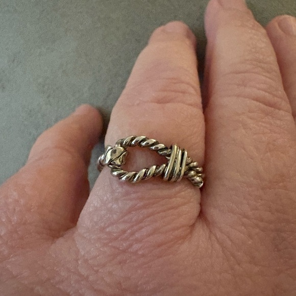 GUC twisted silver tone ring. Size 7 - Picture 7 of 9